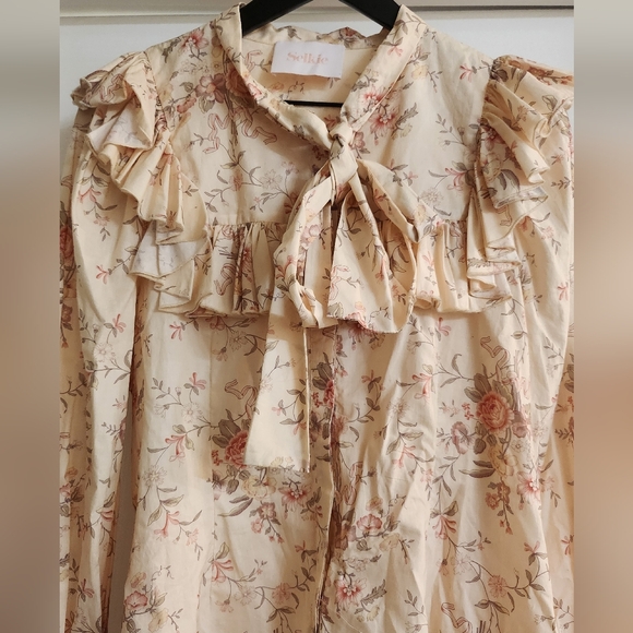 Selkie The Renaissance Girl Beverly Hills Button Down Top NWOT - Picture 3 of 5